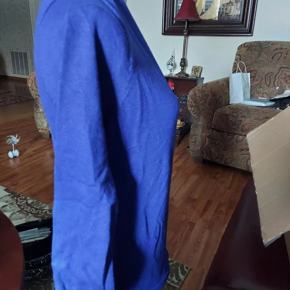 Ladies wrap around sweater - Picture 4 of 5